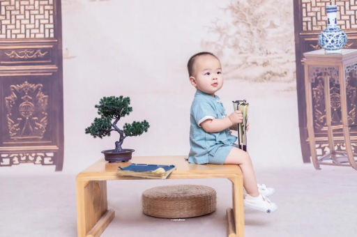 伊犁哈萨克宝宝散光怎么办